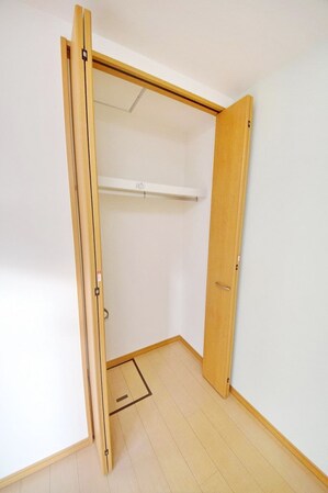 キャメル草加氷川町の物件内観写真